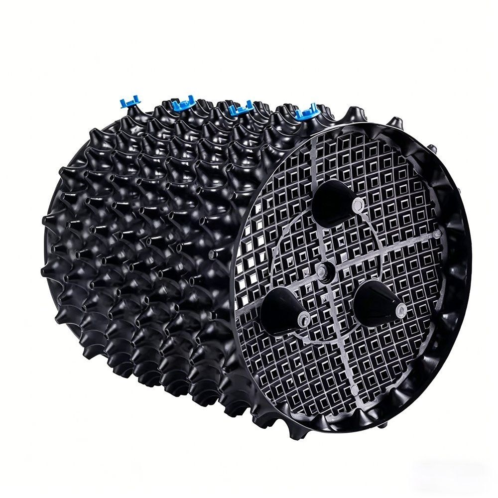 pair of circular air pruning pot base plates up close