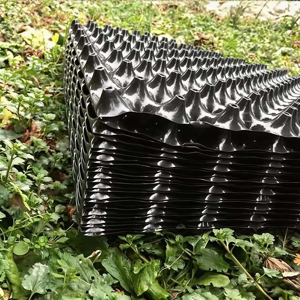 slotted air pruning pot panels stacked showing the dimpled structure
