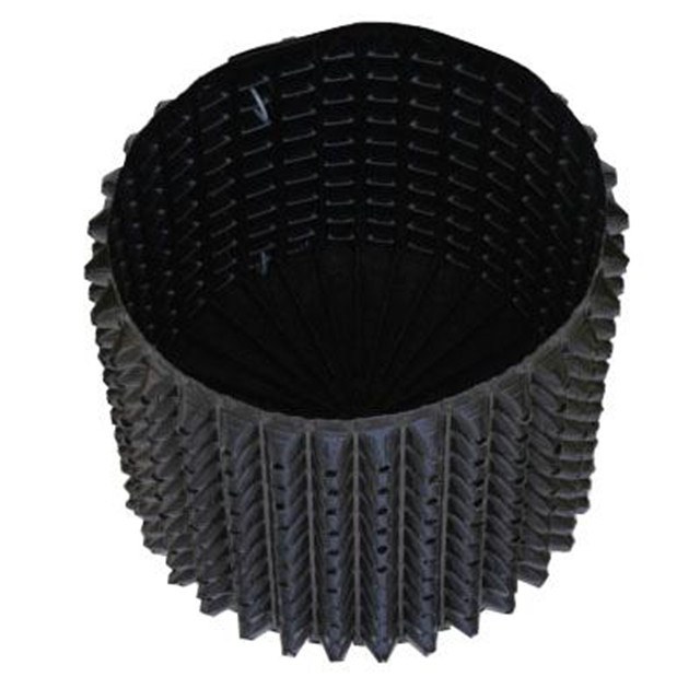 air pruning pot open interior view with the studded wall