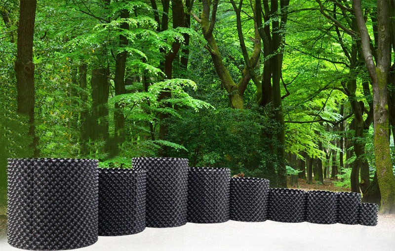 Air Pruning Root Control Containers in a Full Size Range for Nursery Programmes