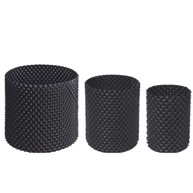air pruning pots in three sizes lined up for a tree programme