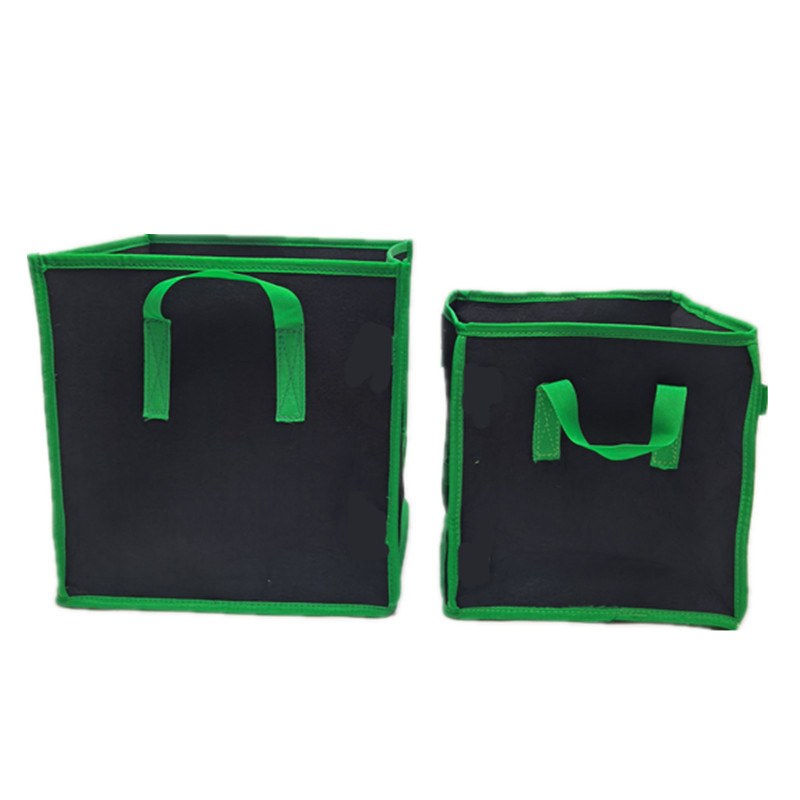 black square grow bags shown in large and small sizes